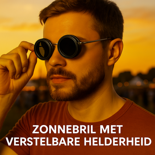 Man draagt instelbare zonnebril met verstelbare helderheid tijdens zonsondergang buiten